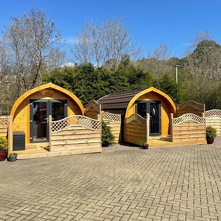 Conifer Cabins Fort William Ngoại thất bức ảnh