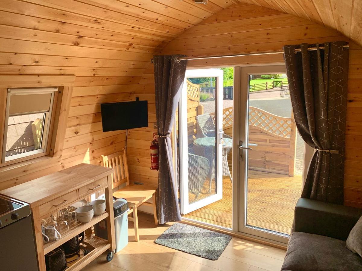Conifer Cabins Fort William Ngoại thất bức ảnh