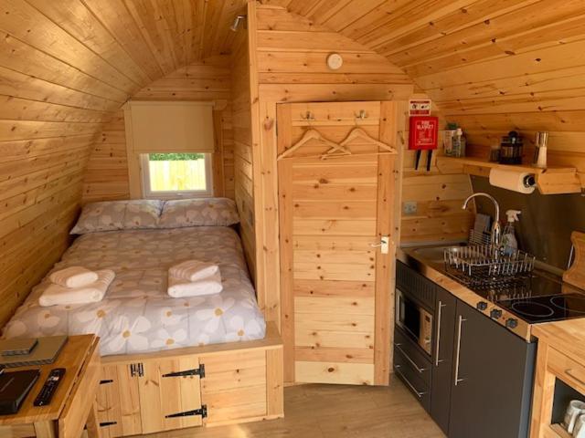 Conifer Cabins Fort William Ngoại thất bức ảnh