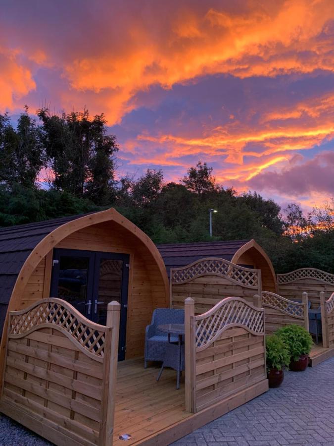 Conifer Cabins Fort William Ngoại thất bức ảnh