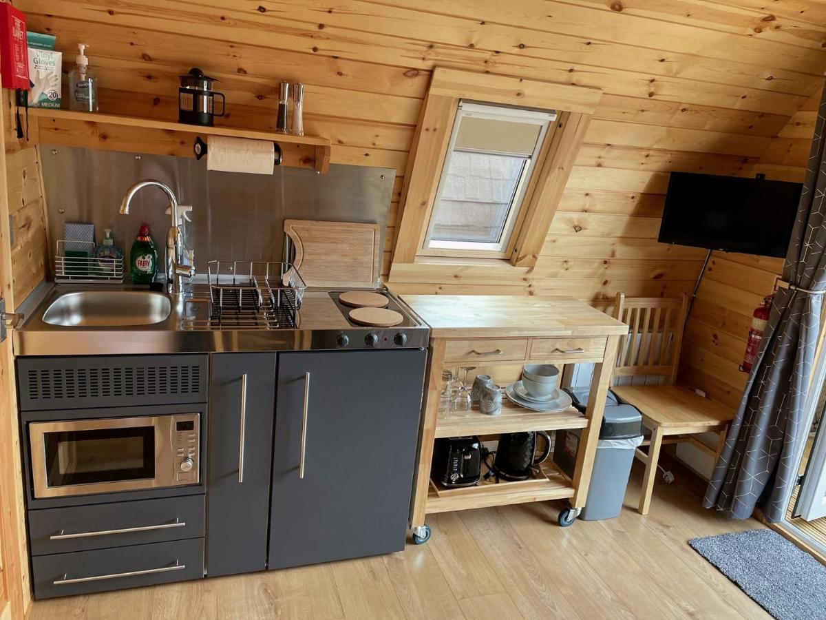 Conifer Cabins Fort William Ngoại thất bức ảnh