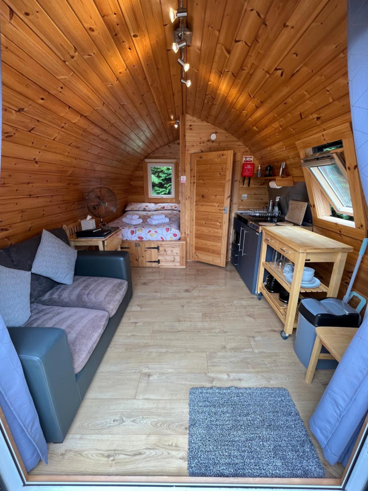 Conifer Cabins Fort William Ngoại thất bức ảnh