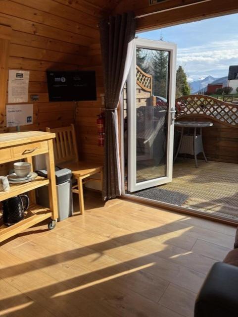 Conifer Cabins Fort William Ngoại thất bức ảnh
